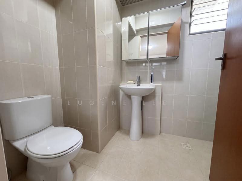 166A Teck Whye Crescent, 166A Teck Whye Crescent, Dairy Farm / Bukit Panjang / Choa Chu Kang, 2 Bedrooms, 732 sqft, HDB Flat For Sale, by Eugene Lee, 500252141 - Bathroom - PropertyGuru.com.sg