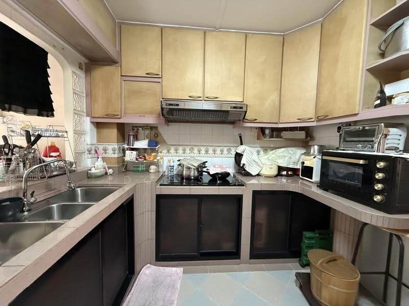 160 Pasir Ris Street 13, 160 Pasir Ris Street 13, Pasir Ris / Tampines, Room Rental, 150 sqft, HDB Flat For Rent, by Zhen Zhen (Doris)卓嫃臻, 500252143 - Kitchen - PropertyGuru.com.sg