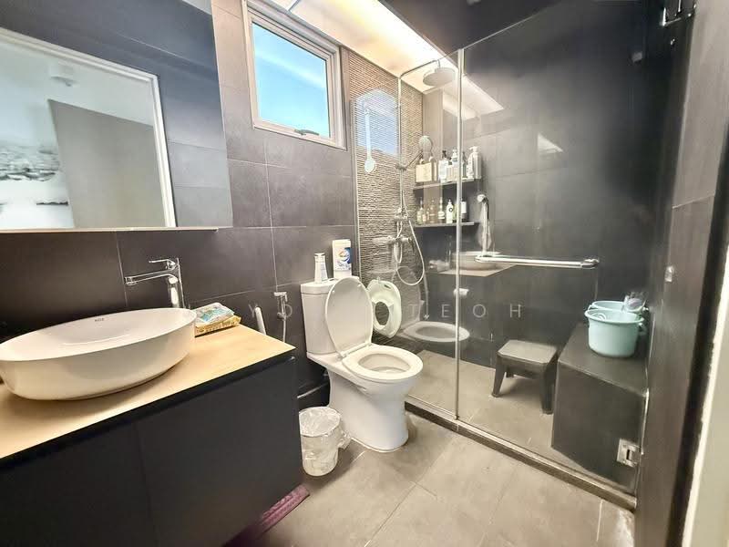 226A Sumang Lane, 226A Sumang Lane, Hougang / Punggol / Sengkang, 3 Bedrooms, 1,227 sqft, HDB Flat For Sale, by Jayden Teoh, 500252150 - Bathroom - PropertyGuru.com.sg