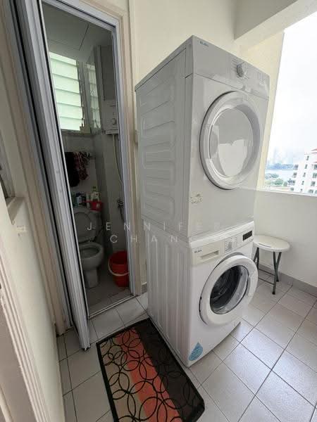 Tanjong Ria Condominium, 121 Tanjong Rhu Road, East Coast / Marine Parade, 3 Bedrooms, 1,399 sqft, Condominium For Rent, by Jennifer Chang, 500252157 - Bathroom - PropertyGuru.com.sg