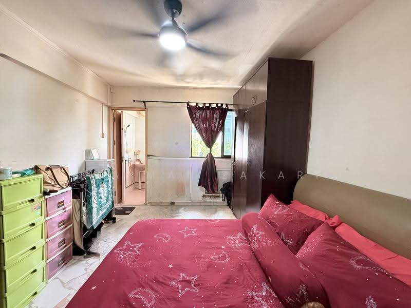 234 Yishun Street 21, 234 Yishun Street 21, Sembawang / Yishun, 3 Bedrooms, 979 sqft, HDB Flat For Sale, by Sulaiman Zakaria, 500252163 - Master Bedroom - PropertyGuru.com.sg