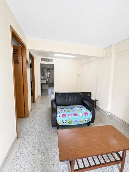 131 Jalan Bukit Merah, 131 Jalan Bukit Merah, Alexandra / Commonwealth, 2 Bedrooms, 699 sqft, HDB Flat For Sale, by Rachel Tan, 500252172 - Living Room - PropertyGuru.com.sg