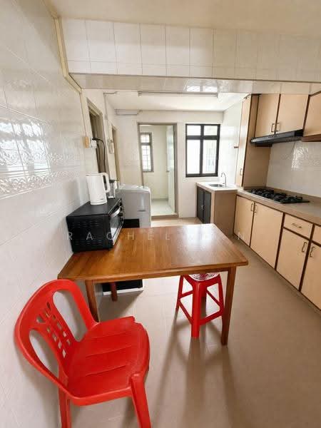 131 Jalan Bukit Merah, 131 Jalan Bukit Merah, Alexandra / Commonwealth, 2 Bedrooms, 699 sqft, HDB Flat For Sale, by Rachel Tan, 500252172 - Kitchen - PropertyGuru.com.sg