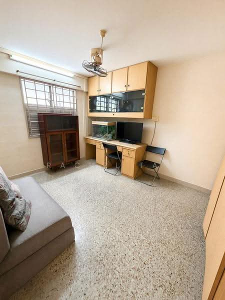 131 Jalan Bukit Merah, 131 Jalan Bukit Merah, Alexandra / Commonwealth, 2 Bedrooms, 699 sqft, HDB Flat For Sale, by Rachel Tan, 500252172 - Study - PropertyGuru.com.sg