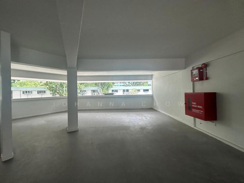 Below Value! Education/Office Block 530 Ang Mo kio Avenue 10 for rent!, Block 530 Ang Mo Kio Ave 10, Ang Mo Kio / Bishan / Thomson, 950 sqft, Office For Rent, by Johanna Chow, 500252173 - Balcony - CommercialGuru.com.sg