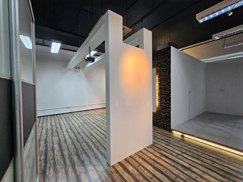Ubi Techpark, 10 Ubi Crescent, Eunos / Geylang / Paya Lebar, 872 sqft, Light Industrial (B1) For Rent, by Lee Su Yi, 500252178 - Interior - CommercialGuru.com.sg