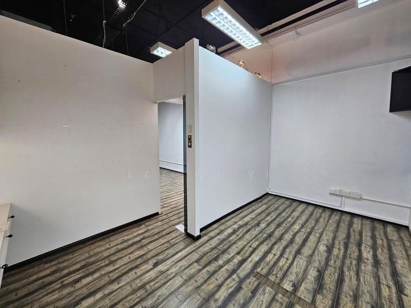 Ubi Techpark, 10 Ubi Crescent, Eunos / Geylang / Paya Lebar, 872 sqft, Light Industrial (B1) For Rent, by Lee Su Yi, 500252178 - Interior - CommercialGuru.com.sg