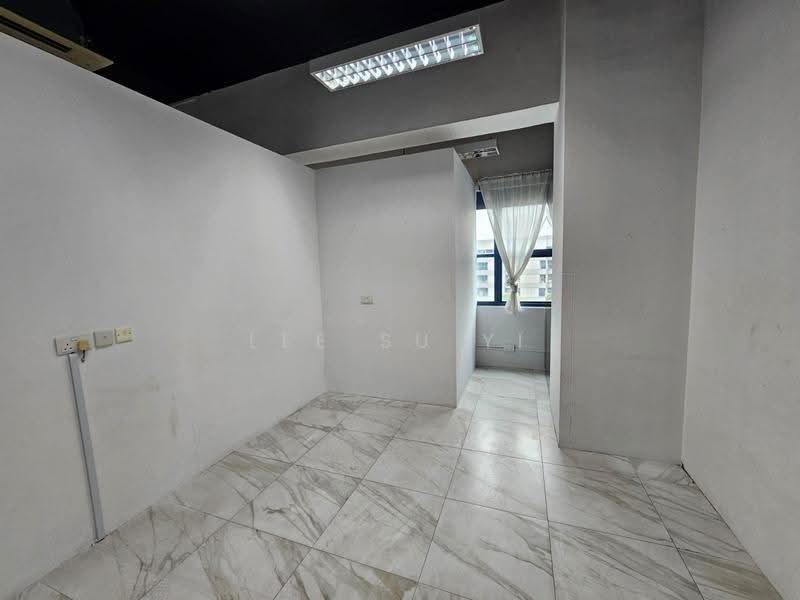 Ubi Techpark, 10 Ubi Crescent, Eunos / Geylang / Paya Lebar, 872 sqft, Light Industrial (B1) For Rent, by Lee Su Yi, 500252178 - Interior - CommercialGuru.com.sg