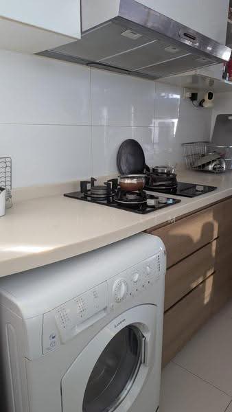 Seastrand, 9 Pasir Ris Link, Pasir Ris / Tampines, 2 Bedrooms, 900 sqft, Condominium For Rent, by Penny Lim, 500252180 - Kitchen - PropertyGuru.com.sg