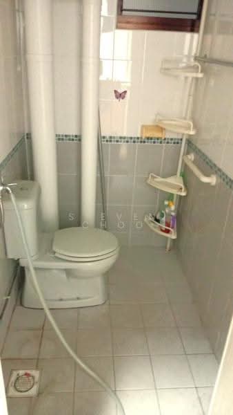 725 Yishun Street 71, 725 Yishun Street 71, Sembawang / Yishun, Room Rental, 120 sqft, HDB Flat For Rent, by Steven Choo, 500252202 - Bathroom - PropertyGuru.com.sg