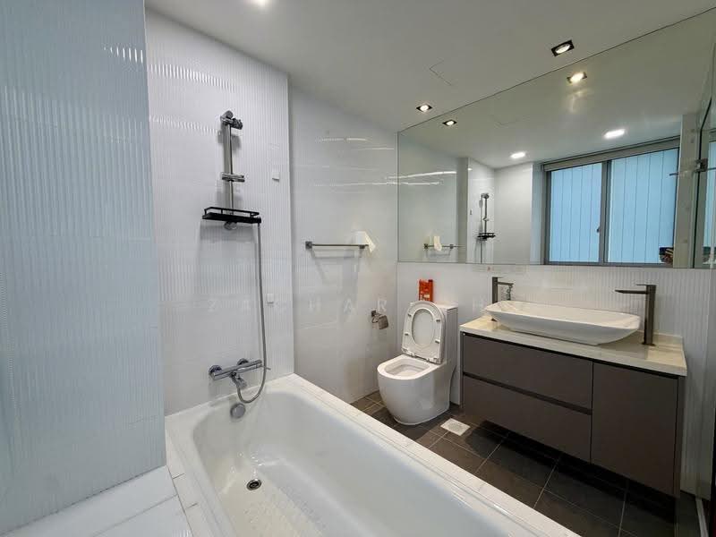 The Stellar, 6 West Coast Road, Buona Vista / West Coast / Clementi New Town, 3 Bedrooms, 1,313 sqft, Condominium For Sale, by Zachar Oh, 500252219 - PropertyGuru.com.sg