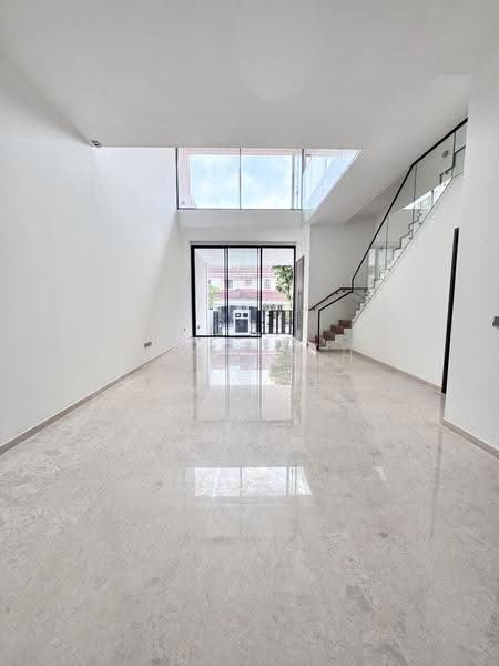 Hillview Crescent, Hillview, Dairy Farm / Bukit Panjang / Choa Chu Kang, 6 Bedrooms, 7,240 sqft, Terraced House For Sale, by Joey Loh 罗雪慧, 500252220 - Interior - PropertyGuru.com.sg
