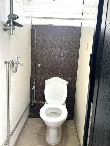 501 Bedok North Street 3, 501 Bedok North Street 3, Bedok / Upper East Coast, 2 Bedrooms, 635 sqft, HDB Flat For Sale, by Seenuvasan Balamurugan (Bala), 500252226 - Bathroom - PropertyGuru.com.sg