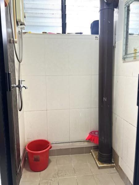 501 Bedok North Street 3, 501 Bedok North Street 3, Bedok / Upper East Coast, 2 Bedrooms, 635 sqft, HDB Flat For Sale, by Seenuvasan Balamurugan (Bala), 500252226 - Bathroom - PropertyGuru.com.sg