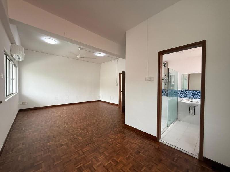 DISTRICT 26 | SPRINGLEAF GARDEN ESTATE | FREEHOLD 2 Storey Semi Detached For Rent, Springleaf Garden Estate, Mandai / Upper Thomson, 4 Bedrooms, 3,500 sqft, Semi-Detached House For Rent, by Edmund Yong, 500252227 - Interior - PropertyGuru.com.sg