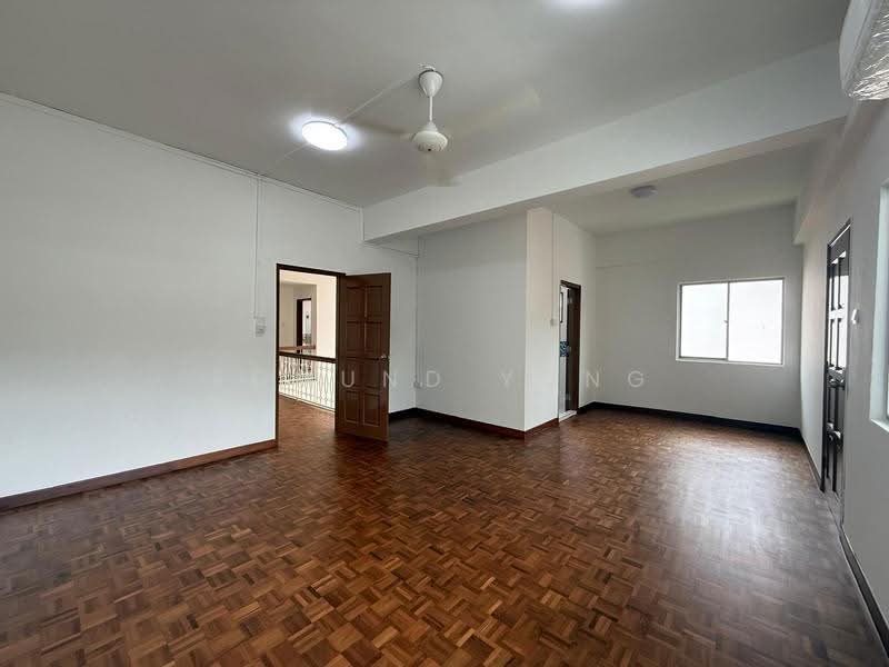 DISTRICT 26 | SPRINGLEAF GARDEN ESTATE | FREEHOLD 2 Storey Semi Detached For Rent, Springleaf Garden Estate, Mandai / Upper Thomson, 4 Bedrooms, 3,500 sqft, Semi-Detached House For Rent, by Edmund Yong, 500252227 - Living Room - PropertyGuru.com.sg