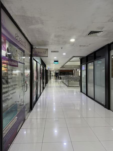 Orchard Plaza, 150 Orchard Road, Orchard / River Valley, 258 sqft, Other Retail For Sale, by Andrew Wong, 500252239 - Corridor - CommercialGuru.com.sg