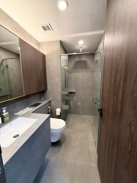 Midtown Modern, 18 Tan Quee Lan Street, Beach Road / Bugis / Rochor, 4 Bedrooms, 1,808 sqft, Condominium For Rent, by Jarrett Kwek, 500252248 - Bathroom - PropertyGuru.com.sg