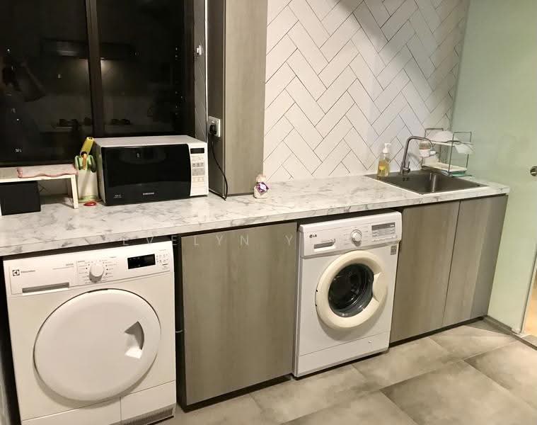 Laguna Park, 5000E Marine Parade Road, East Coast / Marine Parade, Room Rental, 165 sqft, Condominium For Rent, by Evelyn Yeong, 500252257 - Kitchen - PropertyGuru.com.sg