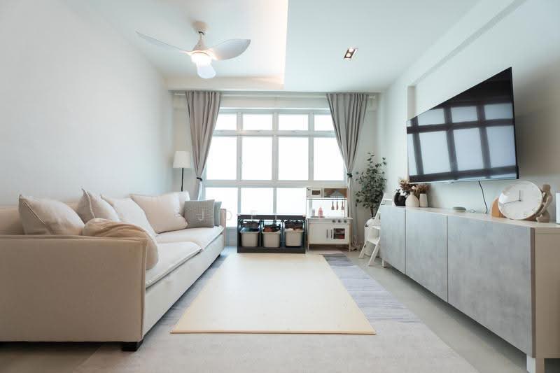 279B Sengkang East Avenue, 279B Sengkang East Avenue, Hougang / Punggol / Sengkang, 3 Bedrooms, 990 sqft, HDB Flat For Sale, by Joel Li, 500252258 - Living Room - PropertyGuru.com.sg