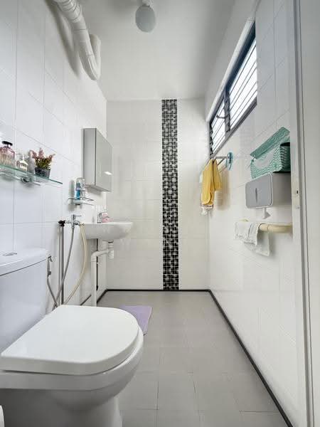 344 Woodlands Street 32, 344 Woodlands Street 32, Admiralty / Woodlands, 3 Bedrooms, 904 sqft, HDB Flat For Sale, by Nathan Wang, 500252263 - Bathroom - PropertyGuru.com.sg