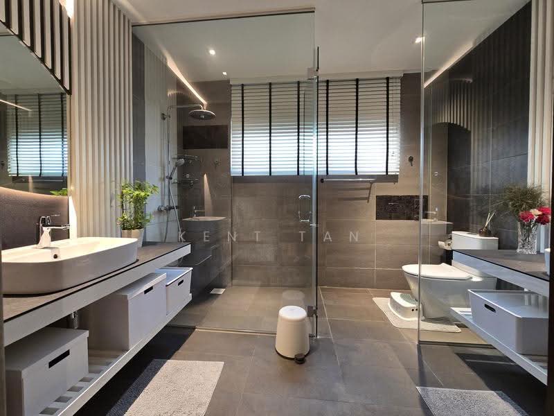 Beyond Luxury — A Rare Masterpiece of Space, Light & Tranquility!, Seletar Hills Estate, Seletar / Yio Chu Kang, 6 Bedrooms, 4,920 sqft, Semi-Detached House For Sale, by Kent Tan, 500252272 - Bathroom - PropertyGuru.com.sg