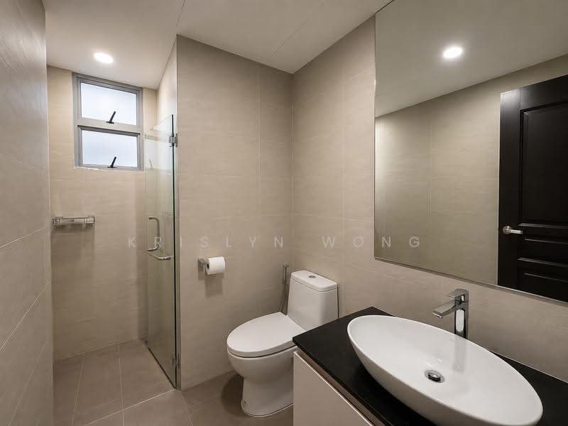 The Florida, 78 Hougang Avenue 7, Hougang / Punggol / Sengkang, 3 Bedrooms, 1,389 sqft, Condominium For Sale, by Krislyn Wong, 500252275 - Bathroom - PropertyGuru.com.sg