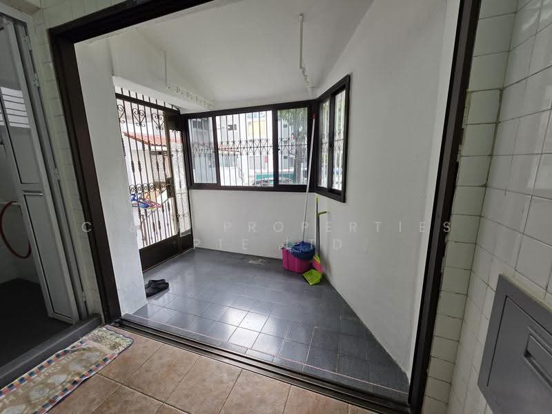 115 Serangoon North Avenue 1, 115 Serangoon North Avenue 1, Hougang / Punggol / Sengkang, 2 Bedrooms, 775 sqft, HDB Flat For Sale, by REBECCA, 500252276 - Balcony - PropertyGuru.com.sg