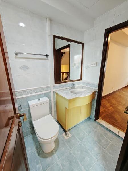 Sunrise Villa, 120 Sunrise Terrace, Seletar / Yio Chu Kang, 4 Bedrooms, 2,800 sqft, Terraced House For Rent, by Esmund Teo, 500252281 - PropertyGuru.com.sg