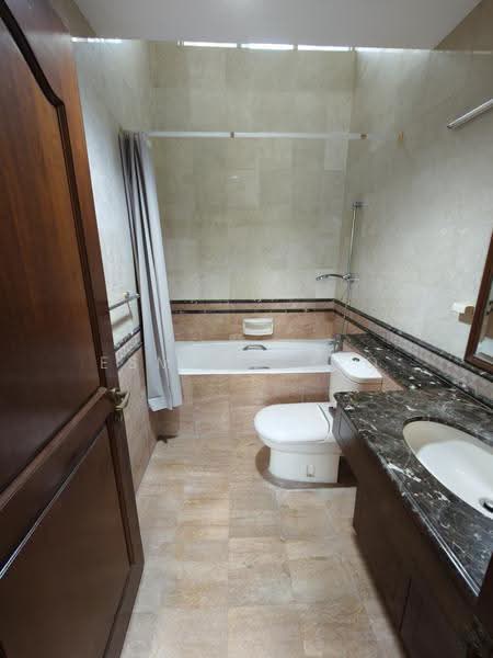 Sunrise Villa, 120 Sunrise Terrace, Seletar / Yio Chu Kang, 4 Bedrooms, 2,800 sqft, Terraced House For Rent, by Esmund Teo, 500252281 - PropertyGuru.com.sg