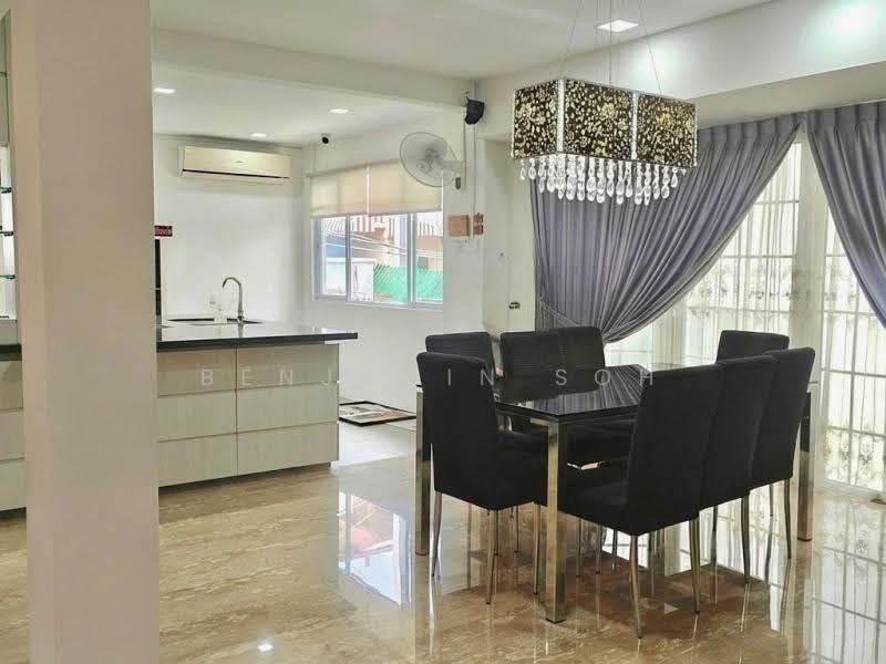 $1,6XX PSF SEMI-D IN D15, Frankel Avenue, Jalan Buloh Perindu, East Coast / Marine Parade, 4 Bedrooms, 3,321 sqft, Semi-Detached House For Sale, by Benjamin Soh, 500252286 - Dining Room - PropertyGuru.com.sg