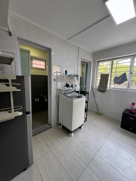 42 Holland Drive, 42 Holland Drive, Tanglin / Holland / Bukit Timah, 2 Bedrooms, 700 sqft, HDB Flat For Rent, by Max Yong, 500252287 - Kitchen - PropertyGuru.com.sg