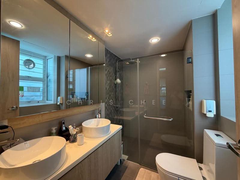 Dahlia Park Condo, 7 Flora Drive, Changi Airport / Changi Village, 2 Bedrooms, 1,292 sqft, Condominium For Sale, by Chris Chee, 500252291 - Bathroom - PropertyGuru.com.sg