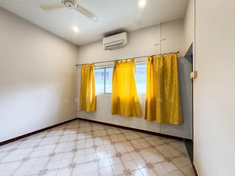 Fuyong Estate, Jalan Siap, Dairy Farm / Bukit Panjang / Choa Chu Kang, 3 Bedrooms, 1,500 sqft, Semi-Detached House For Sale, by Gabriel Wong, 500252293 - Interior - PropertyGuru.com.sg