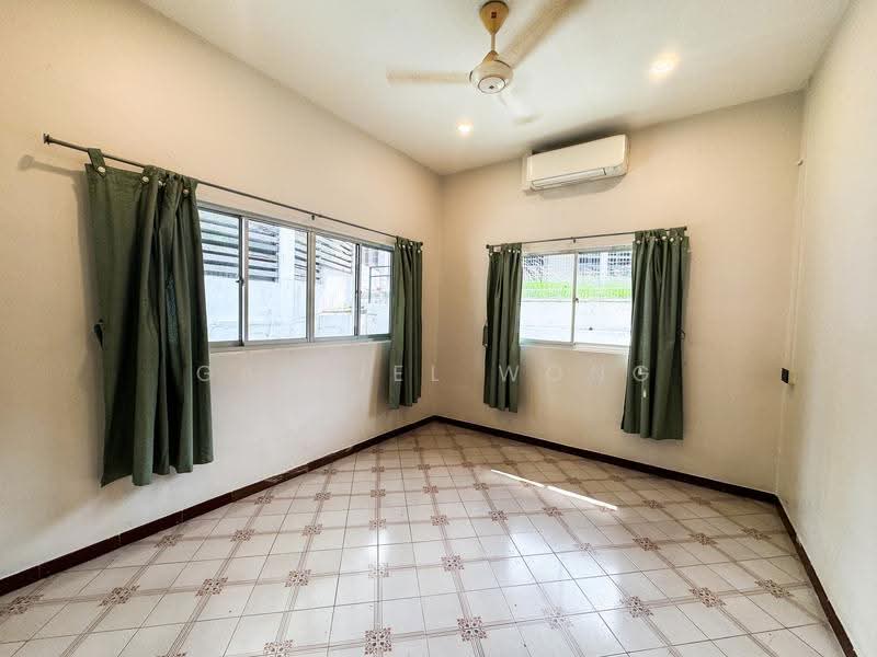 Fuyong Estate, Jalan Siap, Dairy Farm / Bukit Panjang / Choa Chu Kang, 3 Bedrooms, 1,500 sqft, Semi-Detached House For Sale, by Gabriel Wong, 500252293 - Interior - PropertyGuru.com.sg