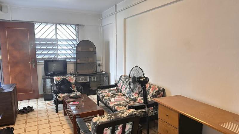 606 Bedok Reservoir Road, 606 Bedok Reservoir Road, Bedok / Upper East Coast, 2 Bedrooms, 721 sqft, HDB Flat For Rent, by John Chen, 500252313 - Living Room - PropertyGuru.com.sg
