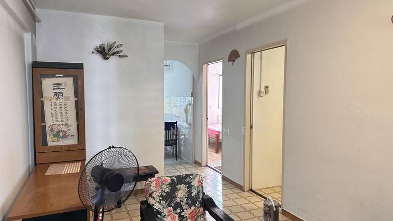 606 Bedok Reservoir Road, 606 Bedok Reservoir Road, Bedok / Upper East Coast, 2 Bedrooms, 721 sqft, HDB Flat For Rent, by John Chen, 500252313 - Living Room - PropertyGuru.com.sg