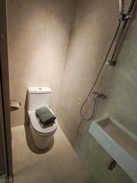 Dunearn House, 762 Dunearn Road, Newton / Novena, 4 Bedrooms, 1,378 sqft, Condominium For Sale, by Woo Swee tuck, 500252321 - PropertyGuru.com.sg