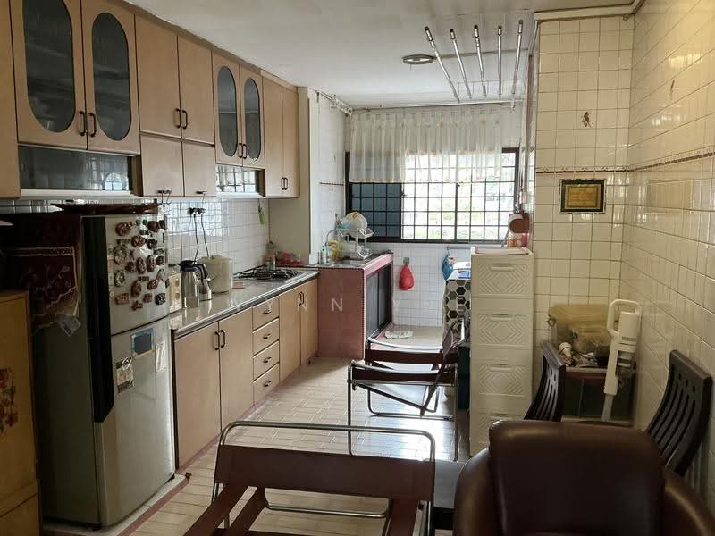 544 Jurong West Street 42, 544 Jurong West Street 42, Boon Lay / Jurong / Tuas, 2 Bedrooms, 796 sqft, HDB Flat For Sale, by Wynn Yse, 500252324 - Kitchen - PropertyGuru.com.sg