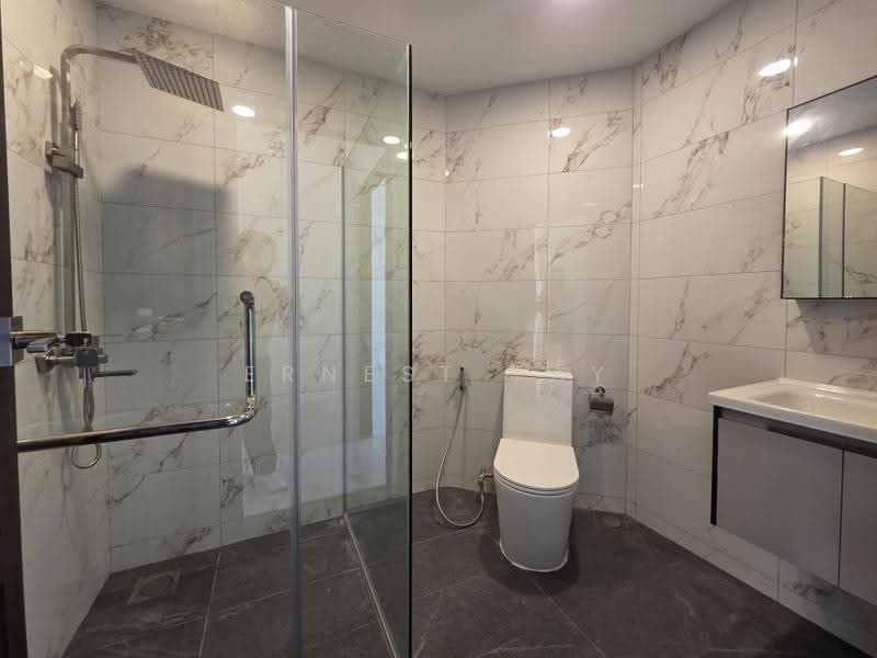 Grange Heights, 15 Saint Thomas Walk, Orchard / River Valley, 4 Bedrooms, 3,025 sqft, Apartment For Sale, by Ernest Tay, 500252335 - Bathroom - PropertyGuru.com.sg
