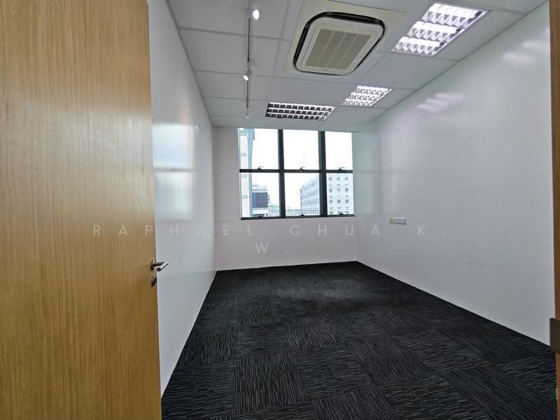 Interlocal Centre, 100G Pasir Panjang Road, Buona Vista / West Coast / Clementi New Town, 3,073 sqft, Light Industrial (B1) For Rent, by Raphael Chua K. W., 500252370 - CommercialGuru.com.sg