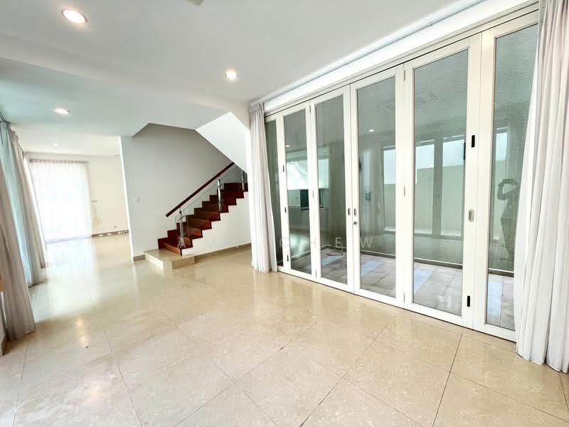Lovely Contemporary 3 Storey Semi Detached with Inground Pool, Namly Crescent, Tanglin / Holland / Bukit Timah, 5 Bedrooms, 4,500 sqft, Semi-Detached House For Rent, by Amy Chew, 500252373 - Interior - PropertyGuru.com.sg