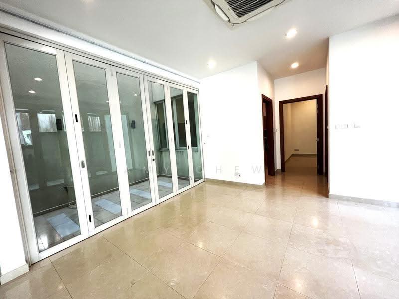 Lovely Contemporary 3 Storey Semi Detached with Inground Pool, Namly Crescent, Tanglin / Holland / Bukit Timah, 5 Bedrooms, 4,500 sqft, Semi-Detached House For Rent, by Amy Chew, 500252373 - Interior - PropertyGuru.com.sg