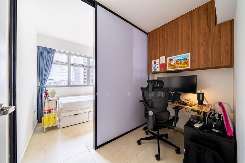 153B Bedok South Road, 153B Bedok South Road, Bedok / Upper East Coast, 3 Bedrooms, 1,216 sqft, HDB Flat For Sale, by Mikaela Joy, 500252392 - Bedroom - PropertyGuru.com.sg