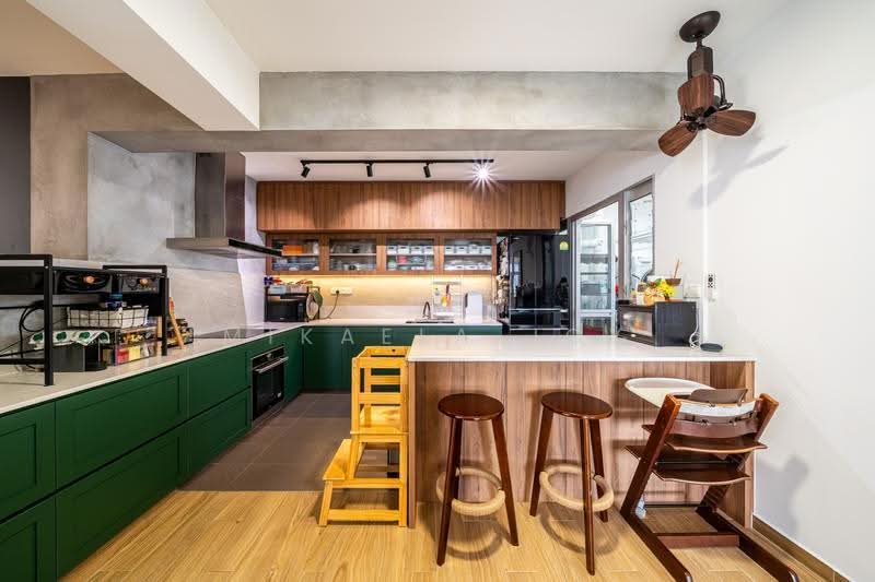 153B Bedok South Road, 153B Bedok South Road, Bedok / Upper East Coast, 3 Bedrooms, 1,216 sqft, HDB Flat For Sale, by Mikaela Joy, 500252392 - Kitchen - PropertyGuru.com.sg