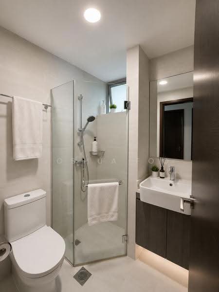 Bishan Loft, 31 Bishan Street 11, Ang Mo Kio / Bishan / Thomson, 3 Bedrooms, 1,173 sqft, Condominium For Sale, by Joshua Foo, 500252422 - Bathroom - PropertyGuru.com.sg