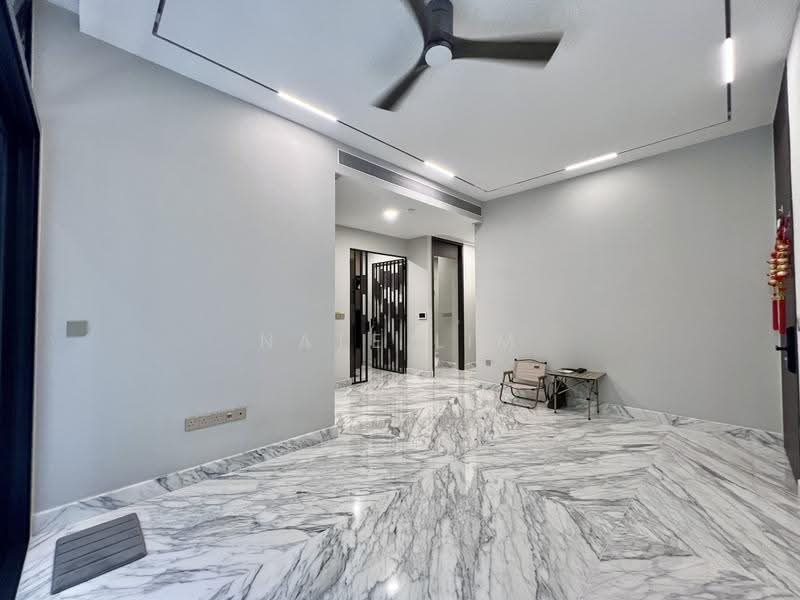 Van Holland, 190 Holland Road, Tanglin / Holland / Bukit Timah, 2 Bedrooms, 1,001 sqft, Condominium For Sale, by Nate Lim, 500252423 - PropertyGuru.com.sg
