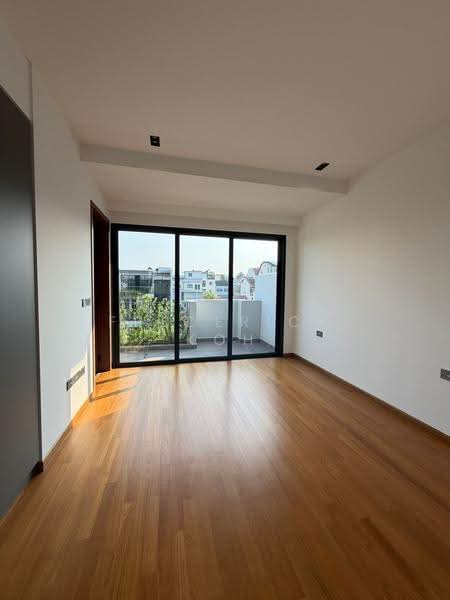 Sembawang Straits Estate, Jalan Machang, Sembawang / Yishun, 5 Bedrooms, 4,834 sqft, Terraced House For Sale, by Frederick Koh, 500252425 - Balcony - PropertyGuru.com.sg