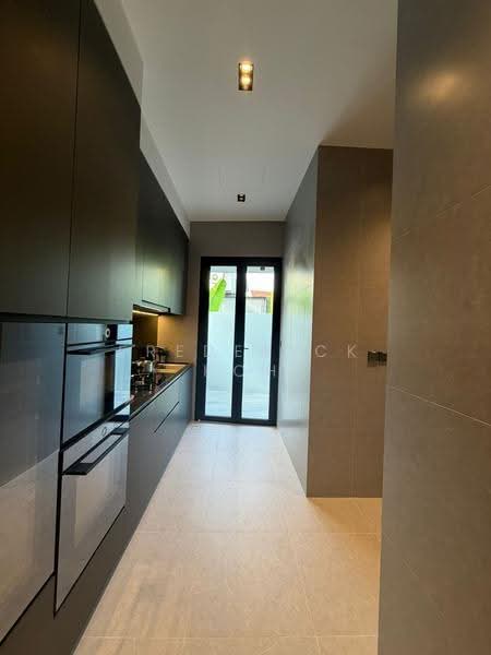 Sembawang Straits Estate, Jalan Machang, Sembawang / Yishun, 5 Bedrooms, 4,834 sqft, Terraced House For Sale, by Frederick Koh, 500252425 - Kitchen - PropertyGuru.com.sg