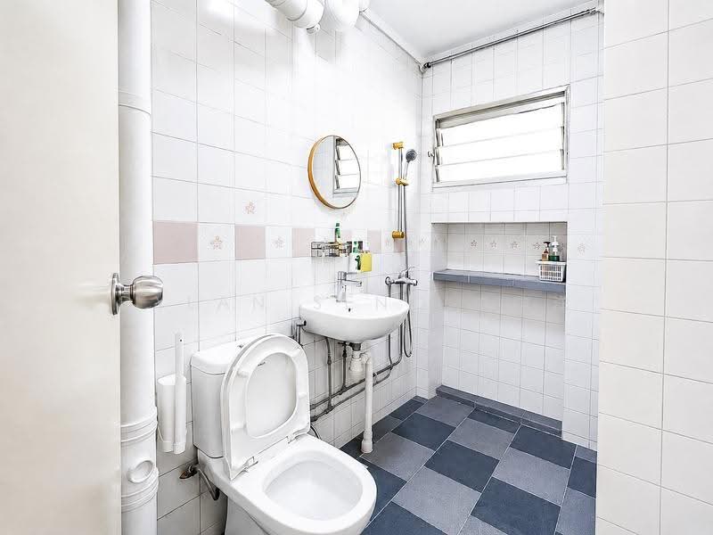 658 Jalan Tenaga, 658 Jalan Tenaga, Eunos / Geylang / Paya Lebar, 3 Bedrooms, 1,140 sqft, HDB Flat For Sale, by Dylan Seng 成伟洋, 500252428 - Bathroom - PropertyGuru.com.sg